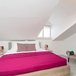 Apartman Friends & Family