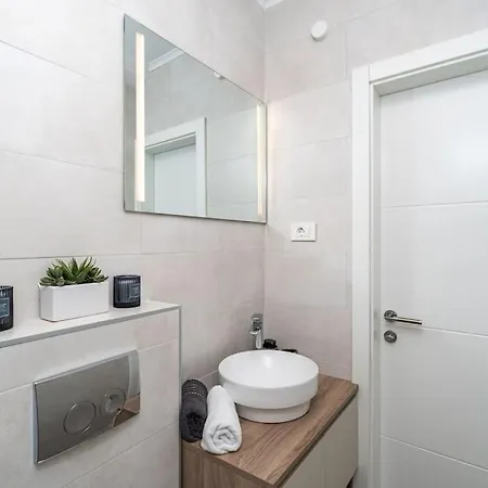 Friends & Family * تْسافتات