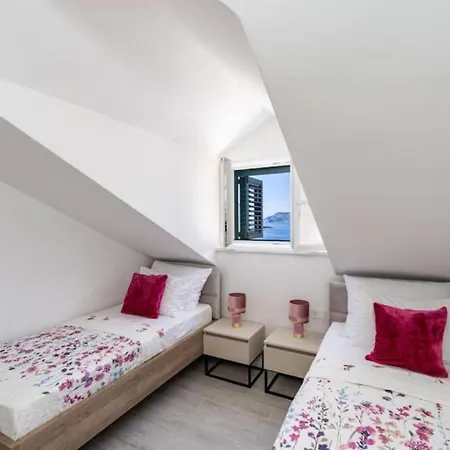 Friends & Family تْسافتات