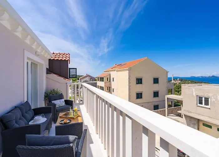 Апартаменты Friends & Family