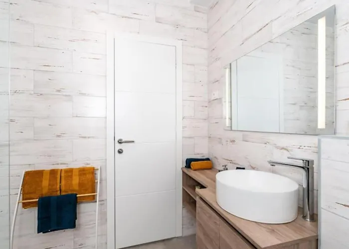 Friends & Family Апартаменты *