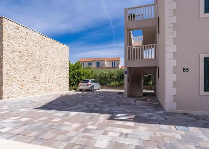 Friends & Family Cavtat