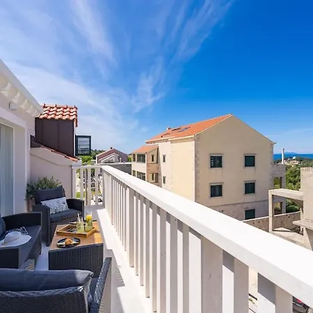 公寓 Friends & Family